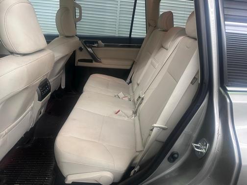 2023 Lexus GX 460 Base