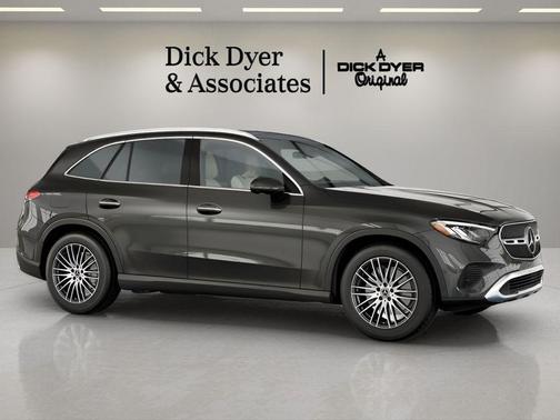 Graphite Grey Metallic 2026 Mercedes-Benz GLC 300 Base