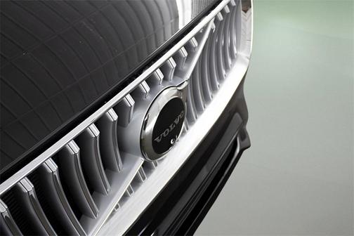 2025 Volvo XC90 Plug-In Hybrid T8 Plus 7-Seater