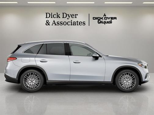 2025 Mercedes-Benz GLC 300 Base 4MATIC