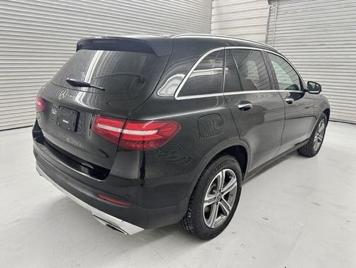 2018 Mercedes-Benz GLC 300 Base