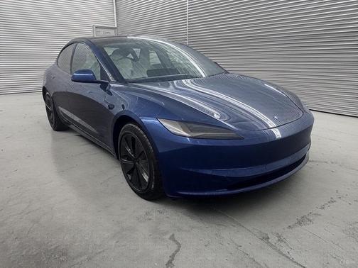 2025 Tesla Model 3 Long Range