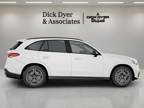 2025 Mercedes-Benz GLC 300 Base