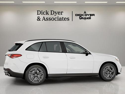 2025 Mercedes-Benz GLC 300 Base