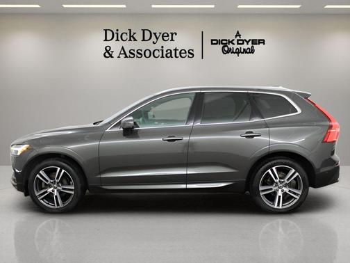 2019 Volvo XC60 T5 Momentum