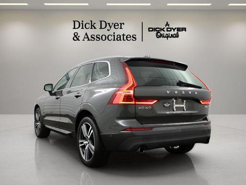 2019 Volvo XC60 T5 Momentum