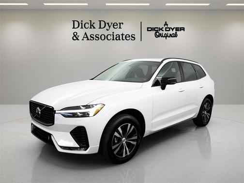 2025 Volvo XC60 B5 Core