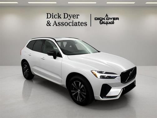 2025 Volvo XC60 B5 Core