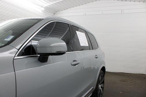 2025 Volvo XC90 B6 Plus 7-Seater