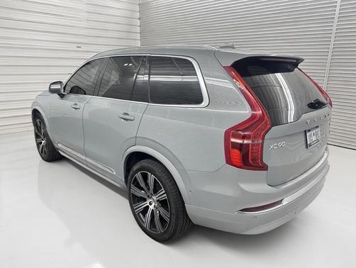 2025 Volvo XC90 B6 Plus 7-Seater