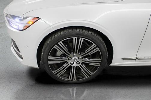 2022 Volvo S90 B6 Inscription