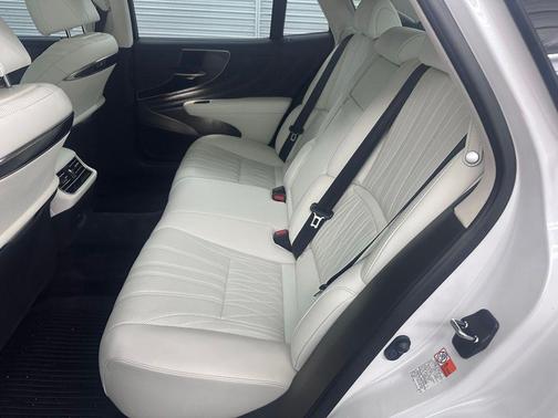 2023 Lexus LS 500 Base