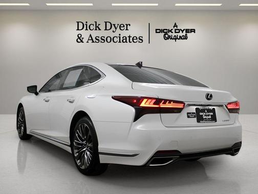 2023 Lexus LS 500 Base