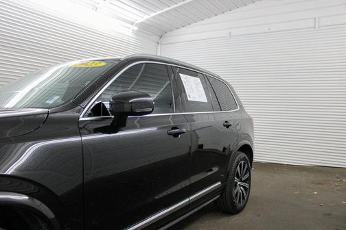 2023 Volvo XC90 B6 Plus 7-Seater