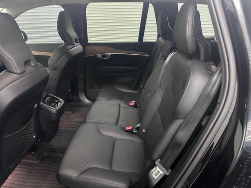 2023 Volvo XC90 B6 Plus 7-Seater