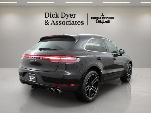 2021 Porsche Macan S