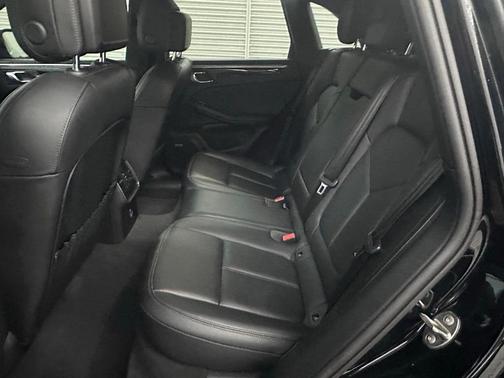 2021 Porsche Macan S