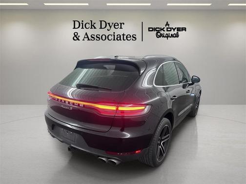 2021 Porsche Macan S