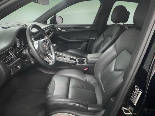 2021 Porsche Macan S