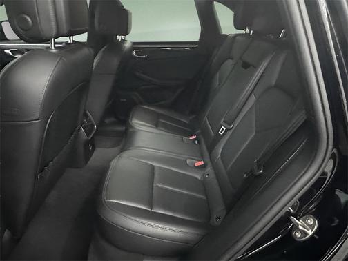 2021 Porsche Macan S