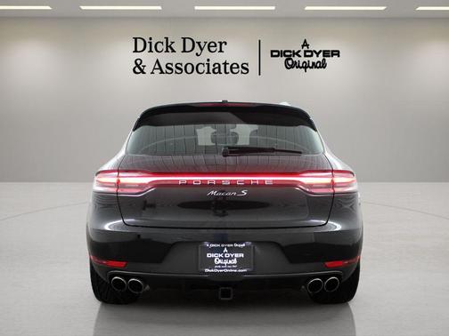 2021 Porsche Macan S