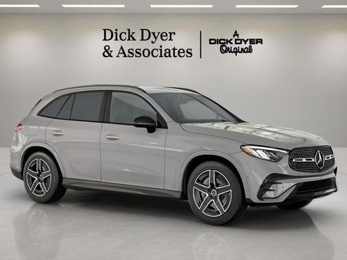 MANUFAKTUR Alpine Grey 2025 Mercedes-Benz GLC 300