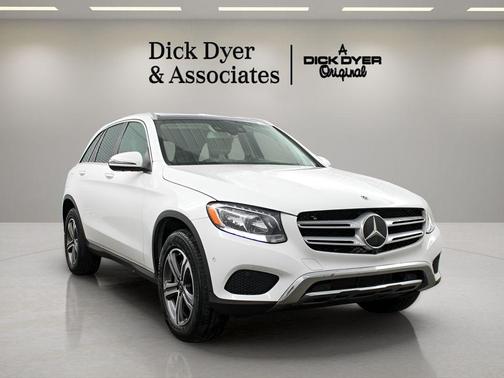 Polar White 2019 Mercedes-Benz GLC 300 Base