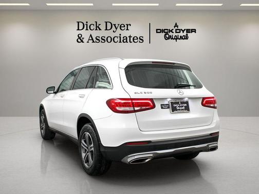 Polar White 2019 Mercedes-Benz GLC 300 Base