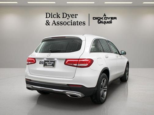 Polar White 2019 Mercedes-Benz GLC 300 Base
