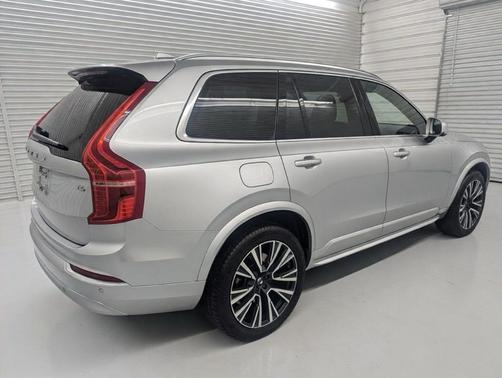 2022 Volvo XC90 T6 Momentum 6 Passenger