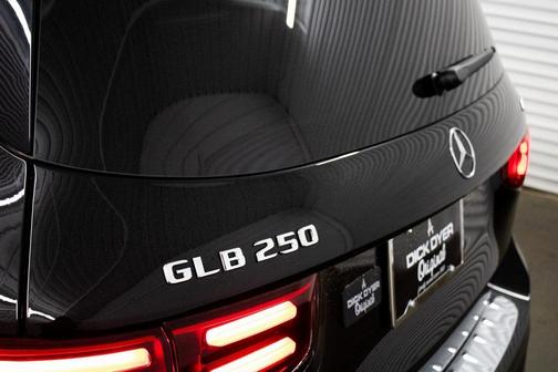2024 Mercedes-Benz GLB 250 Base 4MATIC