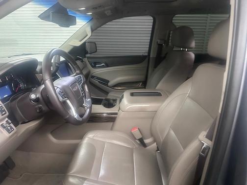 2020 GMC Yukon SLT