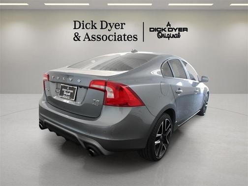 2017 Volvo S60 T5 Dynamic