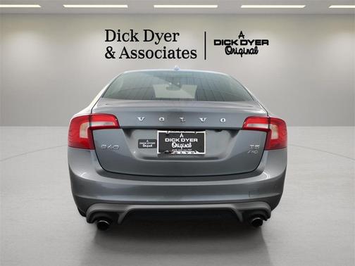 2017 Volvo S60 T5 Dynamic