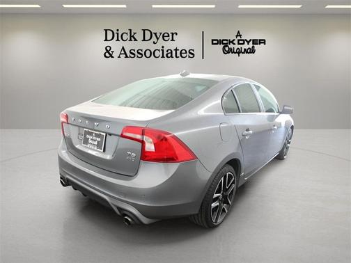 2017 Volvo S60 T5 Dynamic