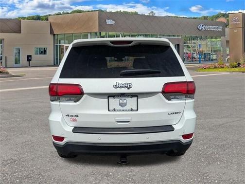 2021 Jeep Grand Cherokee Laredo