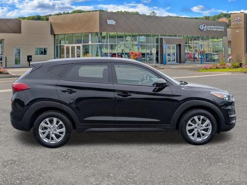 Black Noir Pearl 2019 Hyundai TUCSON Value