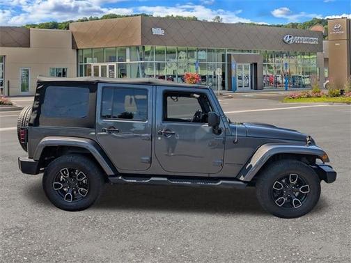 2018 Jeep Wrangler JK Unlimited Sahara