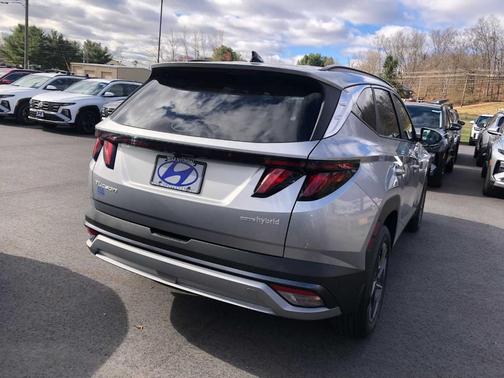 Shimmering Silver 2026 Hyundai TUCSON Hybrid SEL
