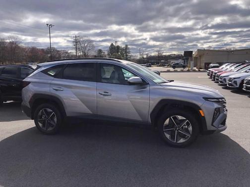 Shimmering Silver 2026 Hyundai TUCSON Hybrid SEL