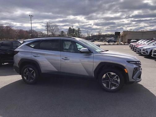 Shimmering Silver 2026 Hyundai TUCSON Hybrid SEL