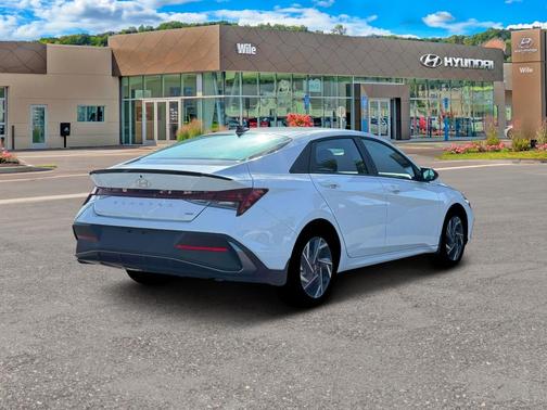 2025 Hyundai ELANTRA HEV SEL Sport