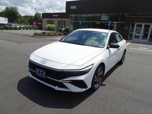 2025 Hyundai ELANTRA HEV SEL Sport