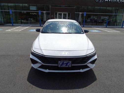 2025 Hyundai ELANTRA HEV SEL Sport