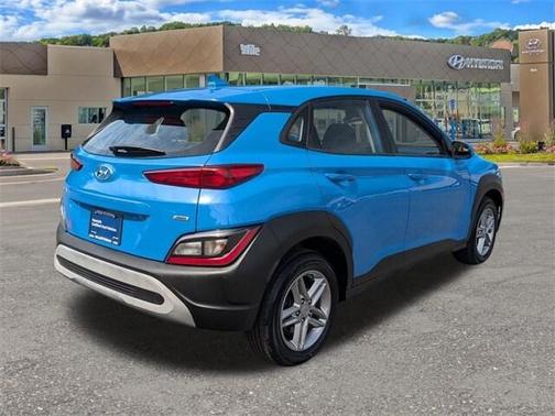 2022 Hyundai KONA SE