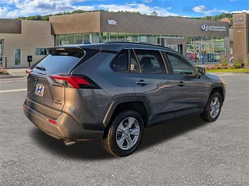 2023 Toyota RAV4 Hybrid LE