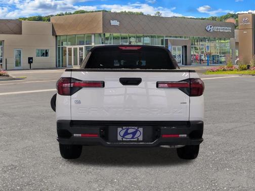 2025 Hyundai SANTA CRUZ SEL Activity