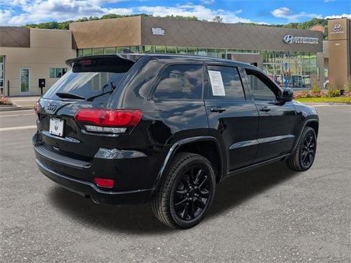 2022 Jeep Grand Cherokee WK Laredo
