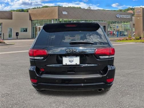 2022 Jeep Grand Cherokee WK Laredo