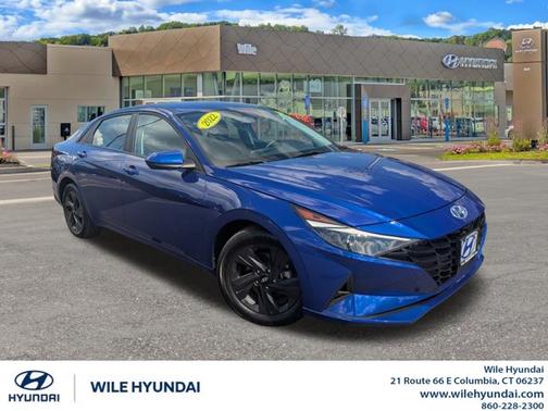 2022 Hyundai ELANTRA SEL